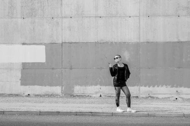 e-cigaretta bolt guide to no smoking e cigarettes signs best practices for retailers and vapers